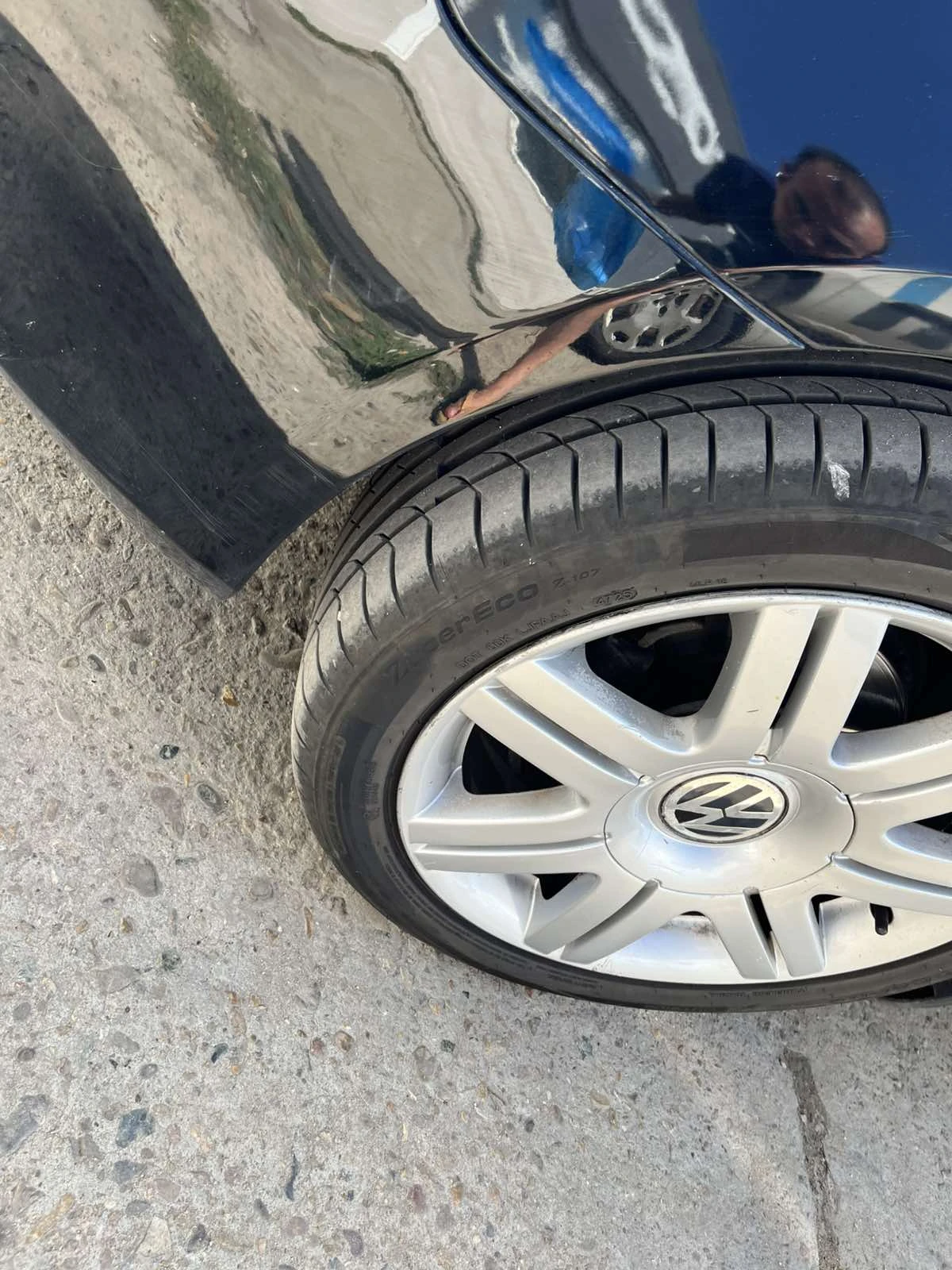 VW Golf 1.6 TDI, снимка 7 - Автомобили и джипове - 55997674