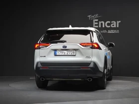 Toyota Rav4 2.5 2Wd Hybrid Xle | Auto.bg — изображение 4
