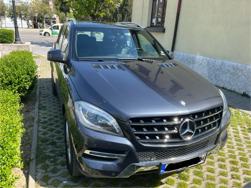 Mercedes-Benz ML 350 BlueTEC, снимка 3 - Автомобили и джипове - 52311769