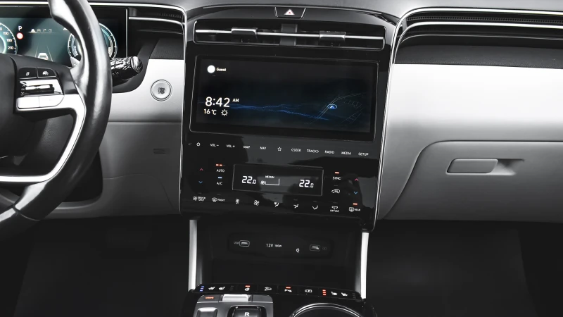 Hyundai Tucson 1.6 T-GDi PREMIUM Plug-in Hybrid 4x4 Automatic, снимка 10 - Автомобили и джипове - 52078505