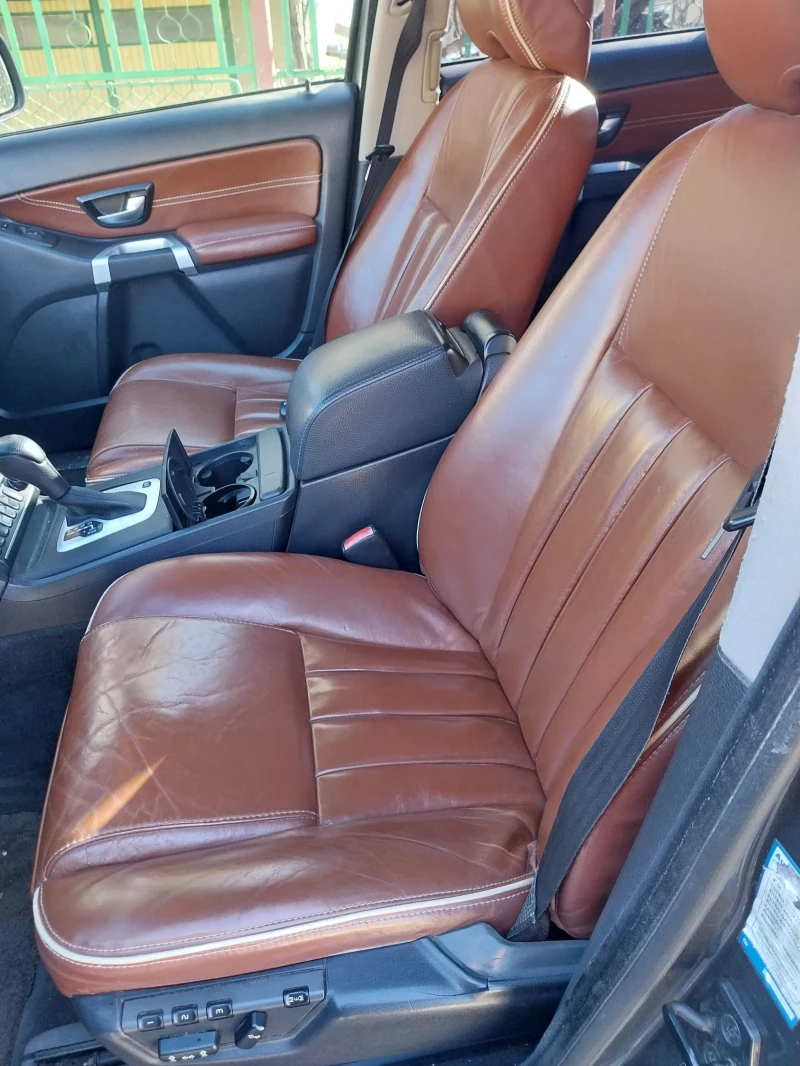 Volvo Xc90, снимка 14 - Автомобили и джипове - 52934113