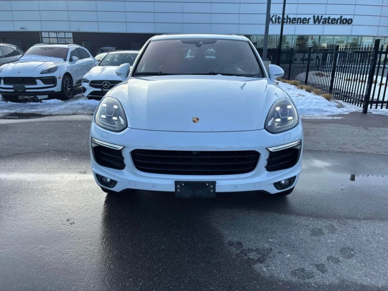 Porsche Cayenne * AWD 4dr * CARFAX * БЕЗ ПЪРВОНАЧАЛНА ВНОСКА, снимка 6 - Автомобили и джипове - 53049992