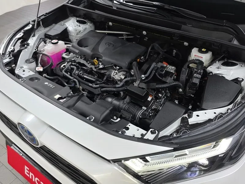 Toyota Rav4 2.5 2Wd Hybrid Xle, снимка 6 - Автомобили и джипове - 56131303