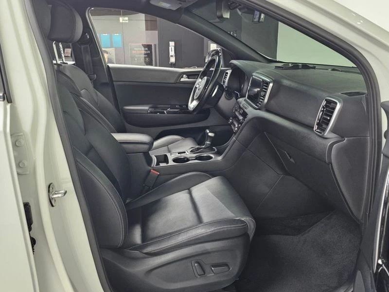 Kia Sportage Diesel 2.0 2WD| 136к.с., снимка 11 - Автомобили и джипове - 56161796