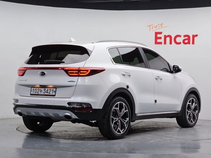Kia Sportage Diesel 2.0 2WD| 136к.с., снимка 2 - Автомобили и джипове - 56161796