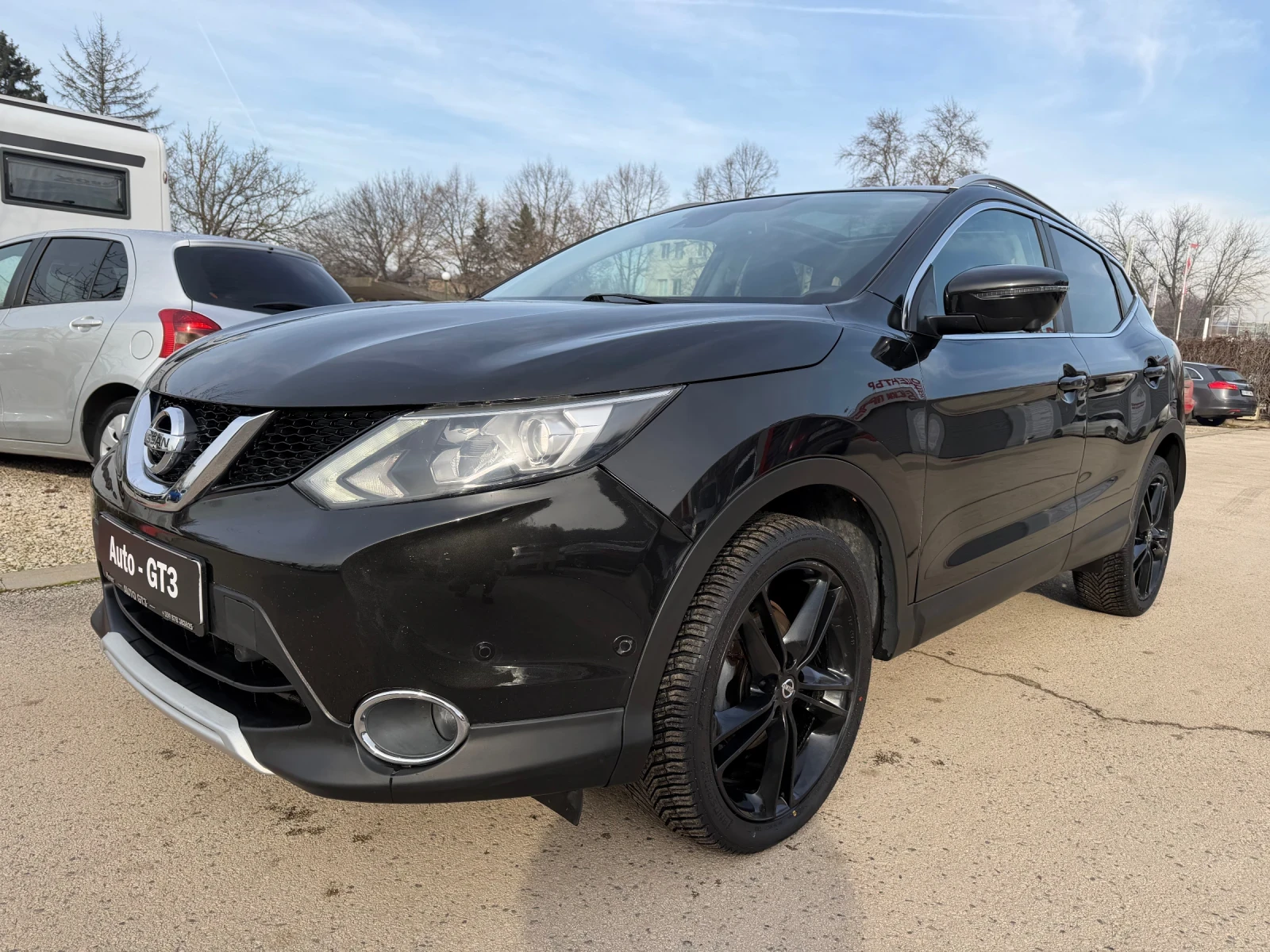 Nissan Qashqai 1.6D 130к.с Автоматик Tekna Black Edition FULL, снимка 1