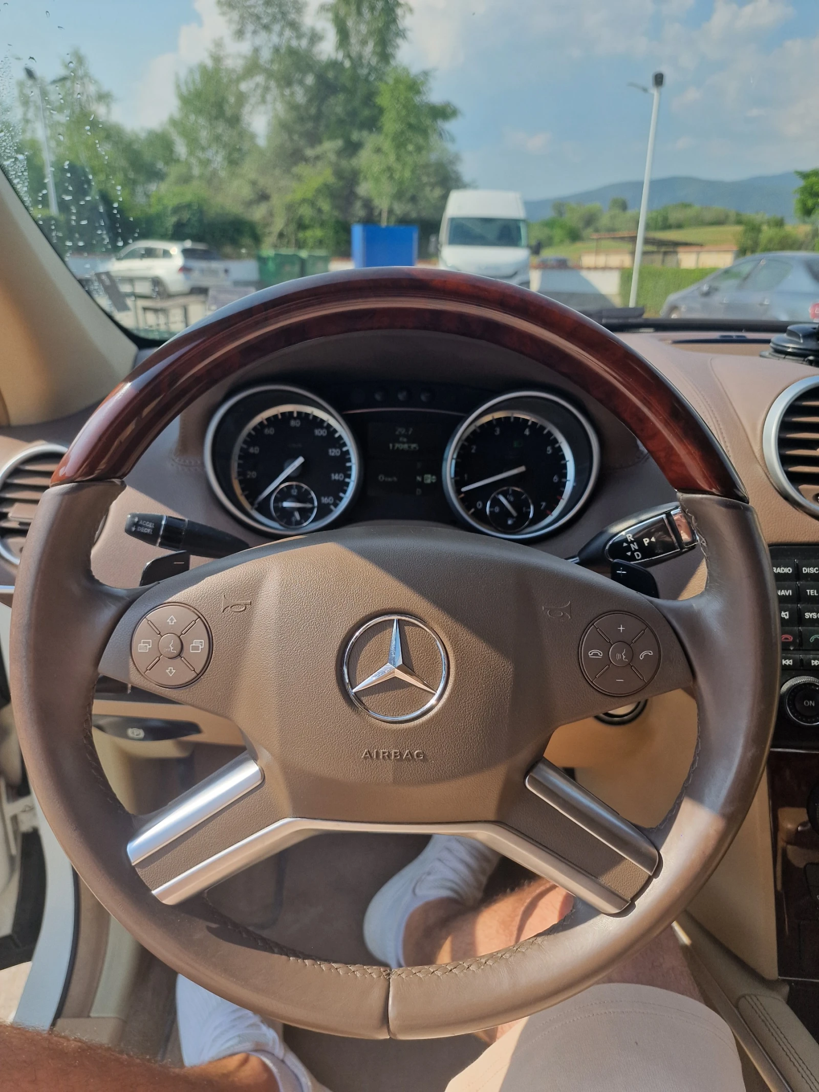 Mercedes-Benz GL 500 ГАЗ - изображение 10
