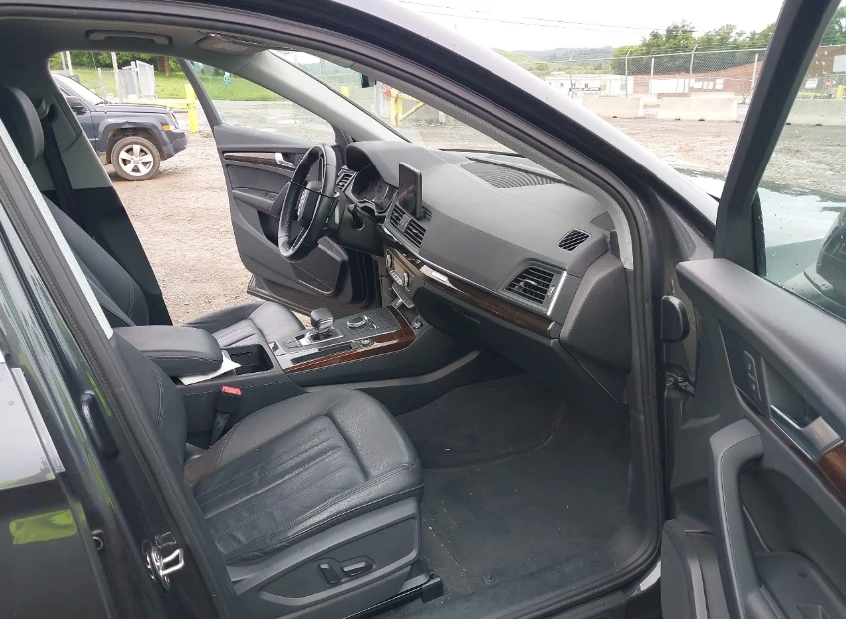 Audi Q5 Premium* видео на двигателя* ПАНОРАМА* ПОДГРЕВИ* О - изображение 4