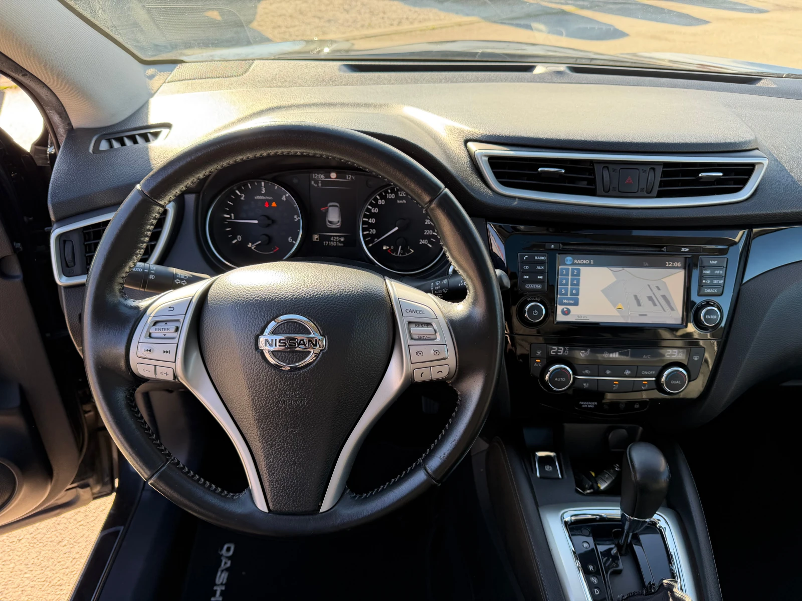 Nissan Qashqai 1.6D 130к.с Автоматик Tekna Black Edition FULL - изображение 9