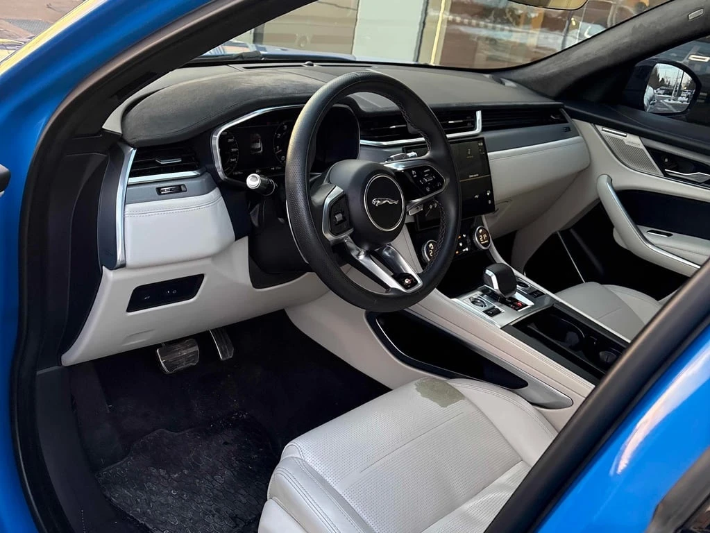 Jaguar F-PACE P550 SVR  CARFAX | Mobile.bg � ����������� 15