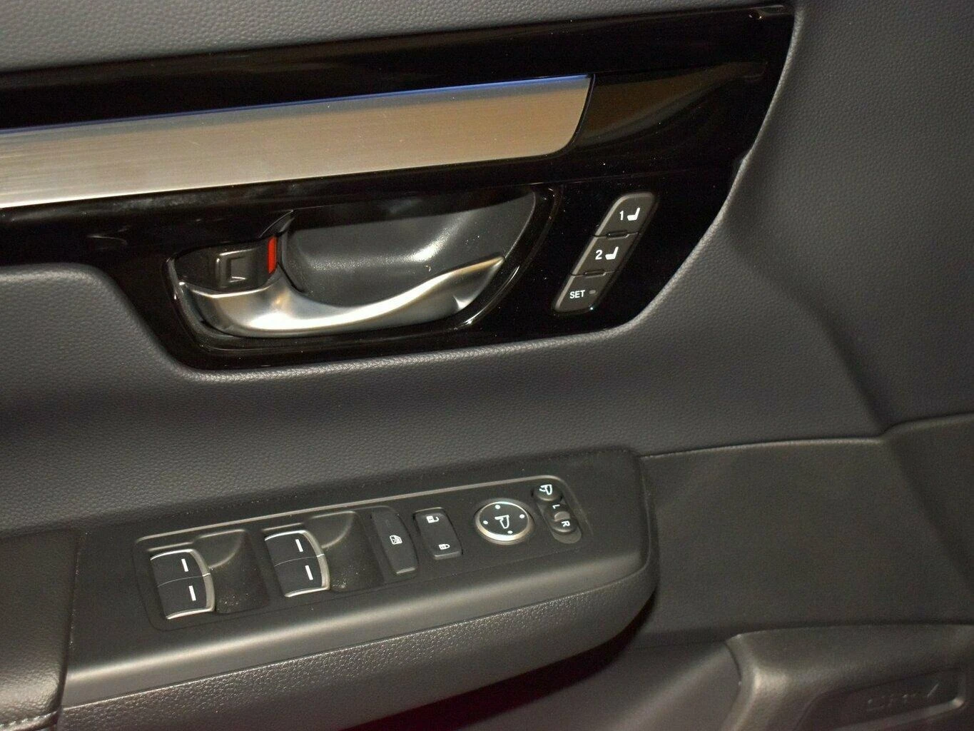 Honda Cr-v ADVANCE* AWD* PANO* 360CAM* MEMORY*  - изображение 3