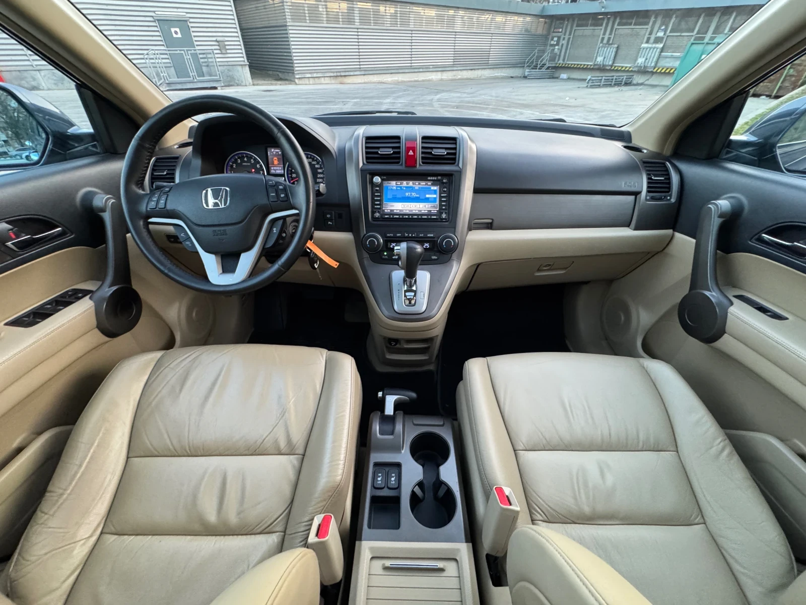 Honda Cr-v 2.0i EXECUTIVE::DISTRONIC::PANO::CAMERA, снимка 10 - Автомобили и джипове - 53739221