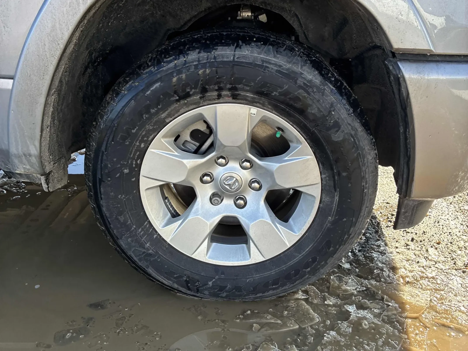 Dodge RAM 1500 Big Horn * * CARFAX * * АВТО КРЕДИТ * * , снимка 8 - Автомобили и джипове - 54155696