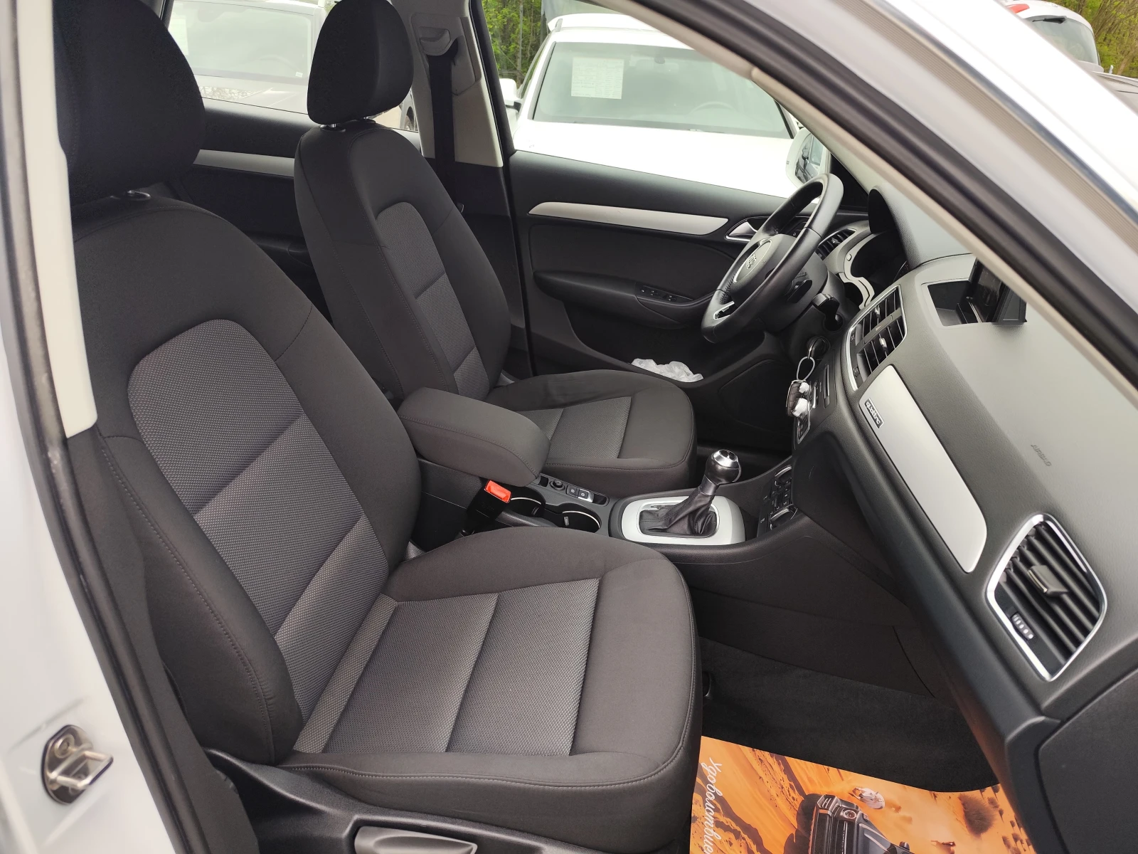 Audi Q3 2.0TDi* QUATTRO* LED* Bi-XENON* , снимка 12 - Автомобили и джипове - 54377560