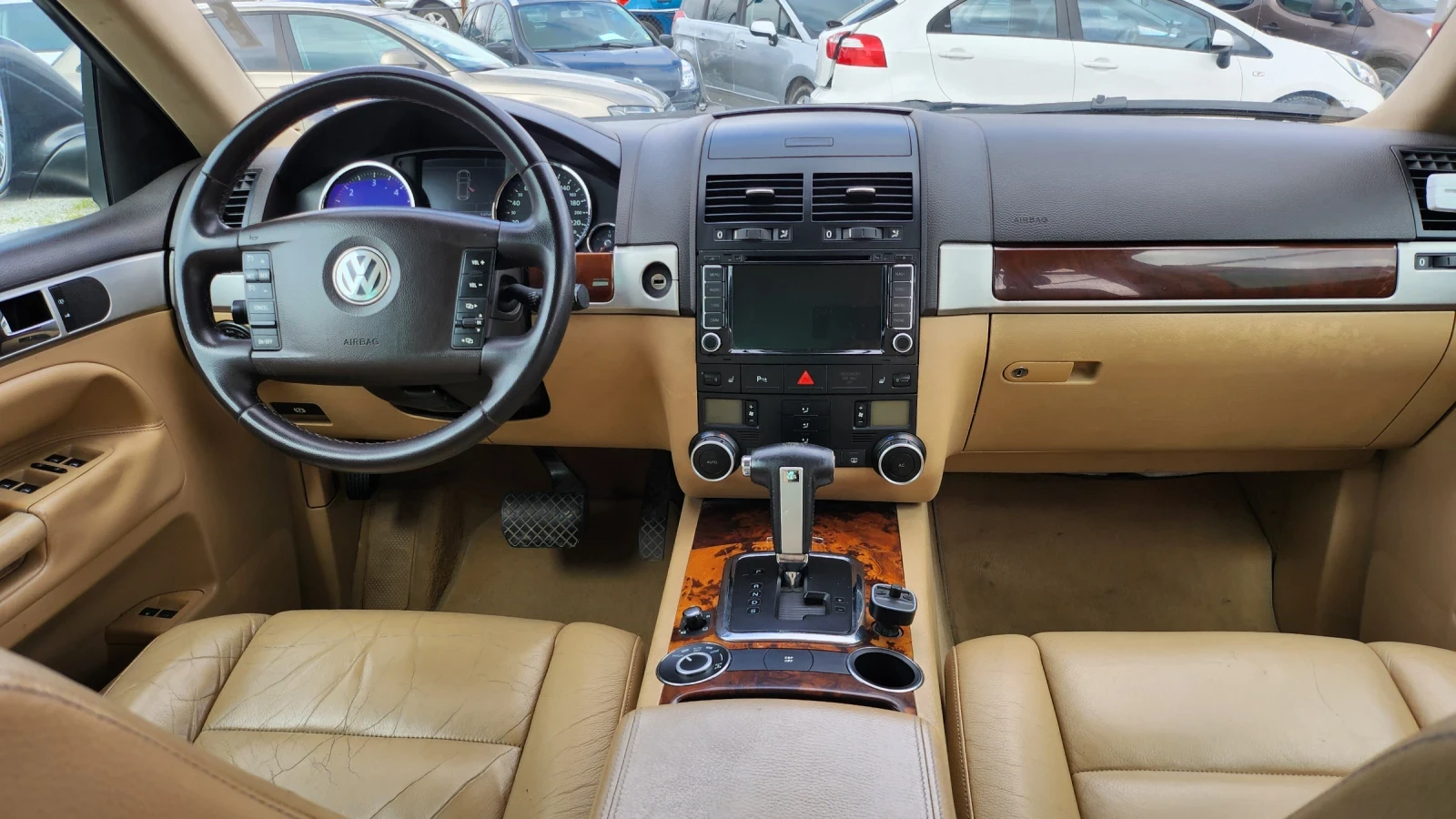 VW Touareg 3.0 TDI 239 К.С ПРУЖИНИ, снимка 14 - Автомобили и джипове - 54422779