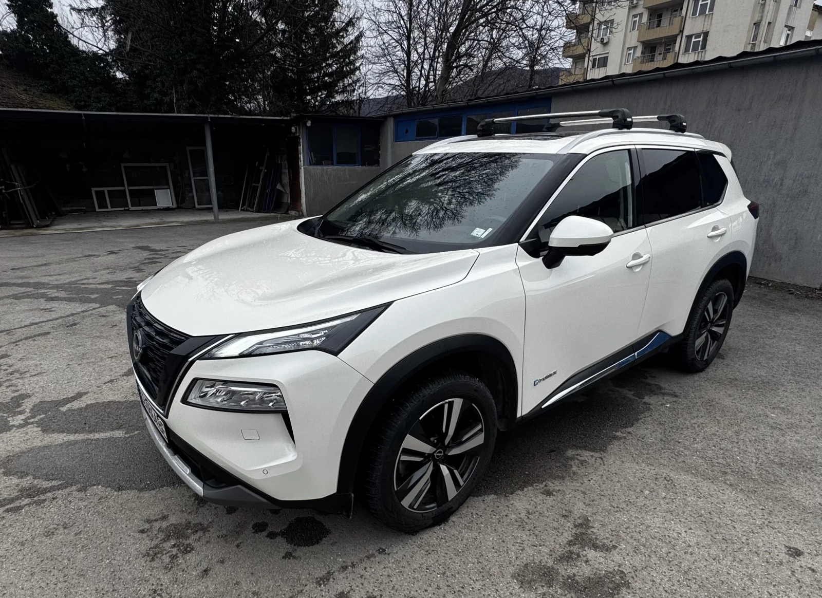 Nissan X-trail e-4orce, снимка 2 - Автомобили и джипове - 54866050
