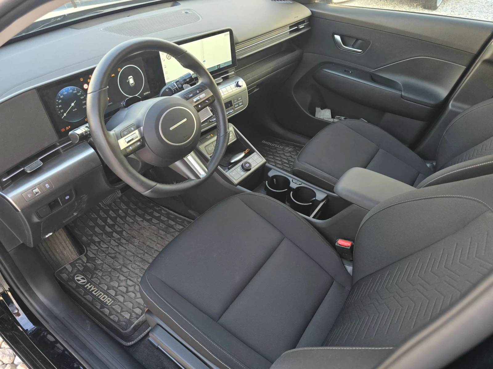 Hyundai Kona 65KW/29000KM, снимка 8 - Автомобили и джипове - 55064065