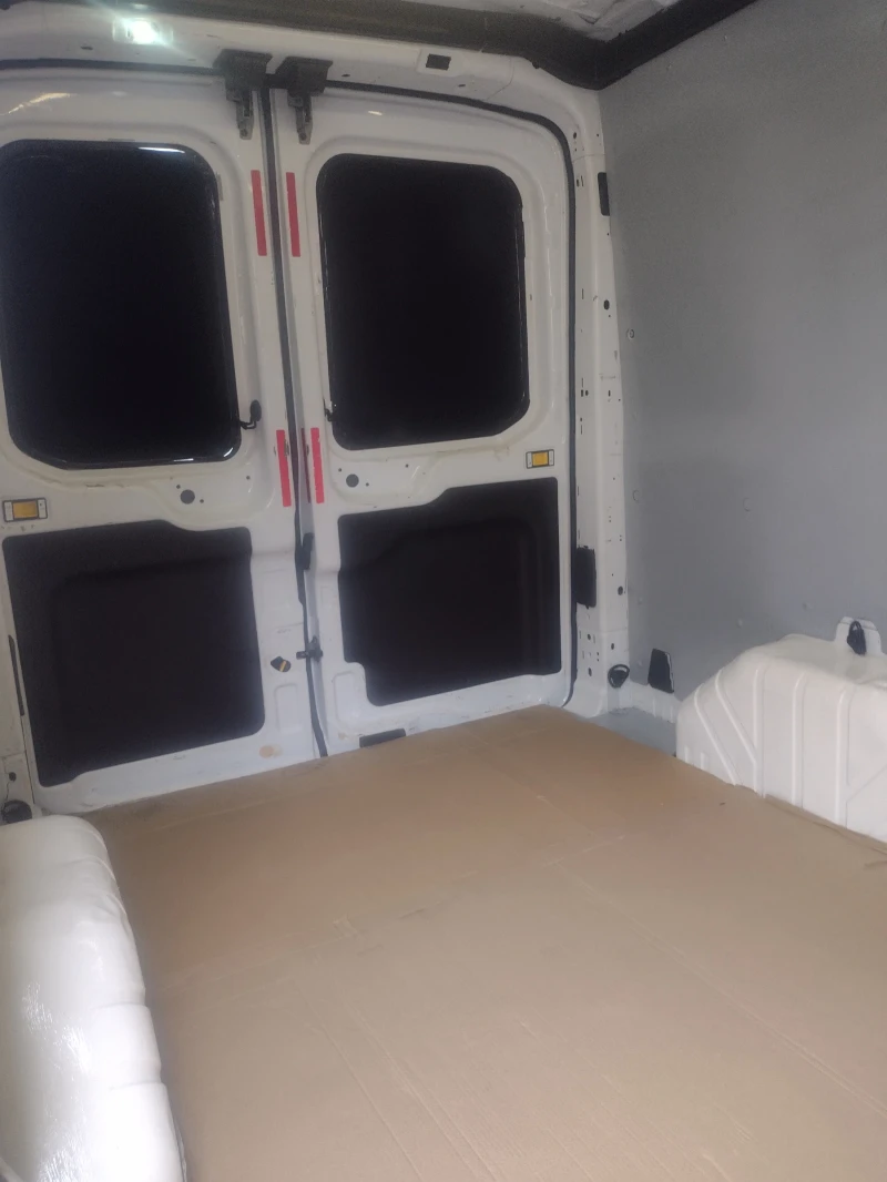 Ford Transit, снимка 9 - Бусове и автобуси - 52792382