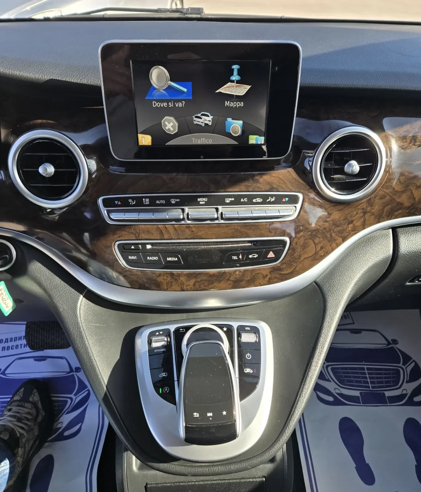 Mercedes-Benz V 220  - изображение 10