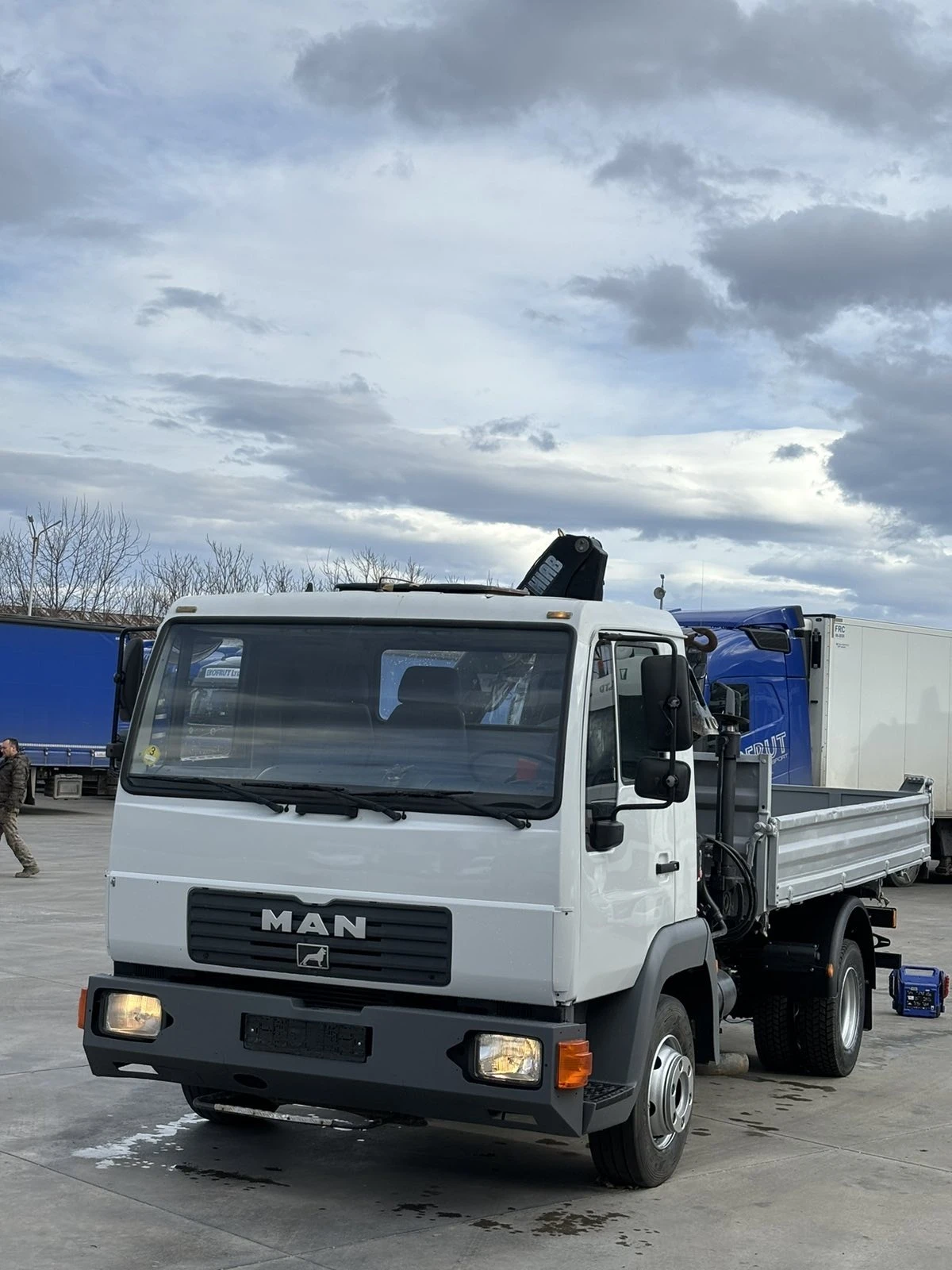 Man L    | Mobile.bg   1