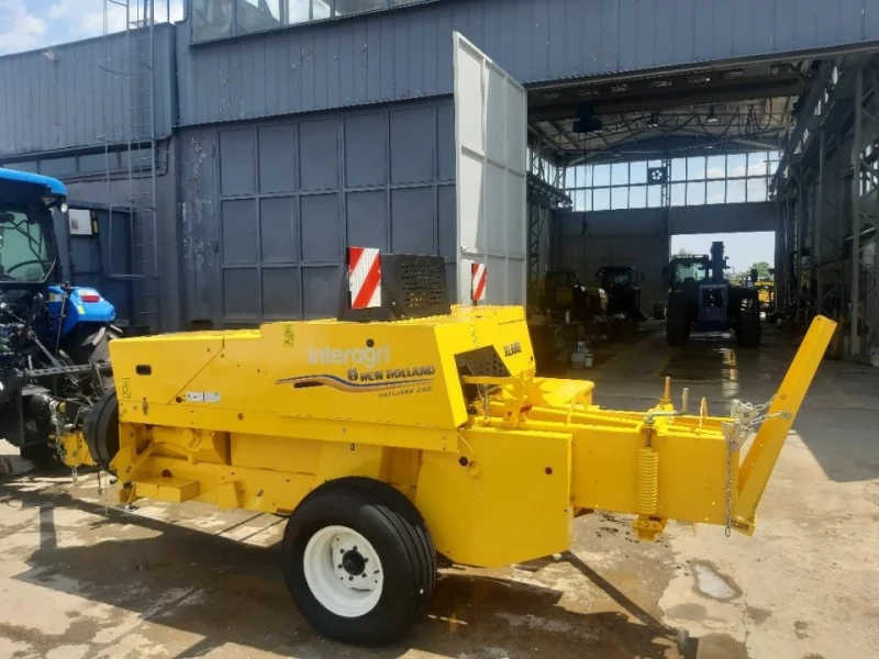 Балировачка New Holland 570 Hayliner 265, снимка 4 - Селскостопанска техника - 53079319