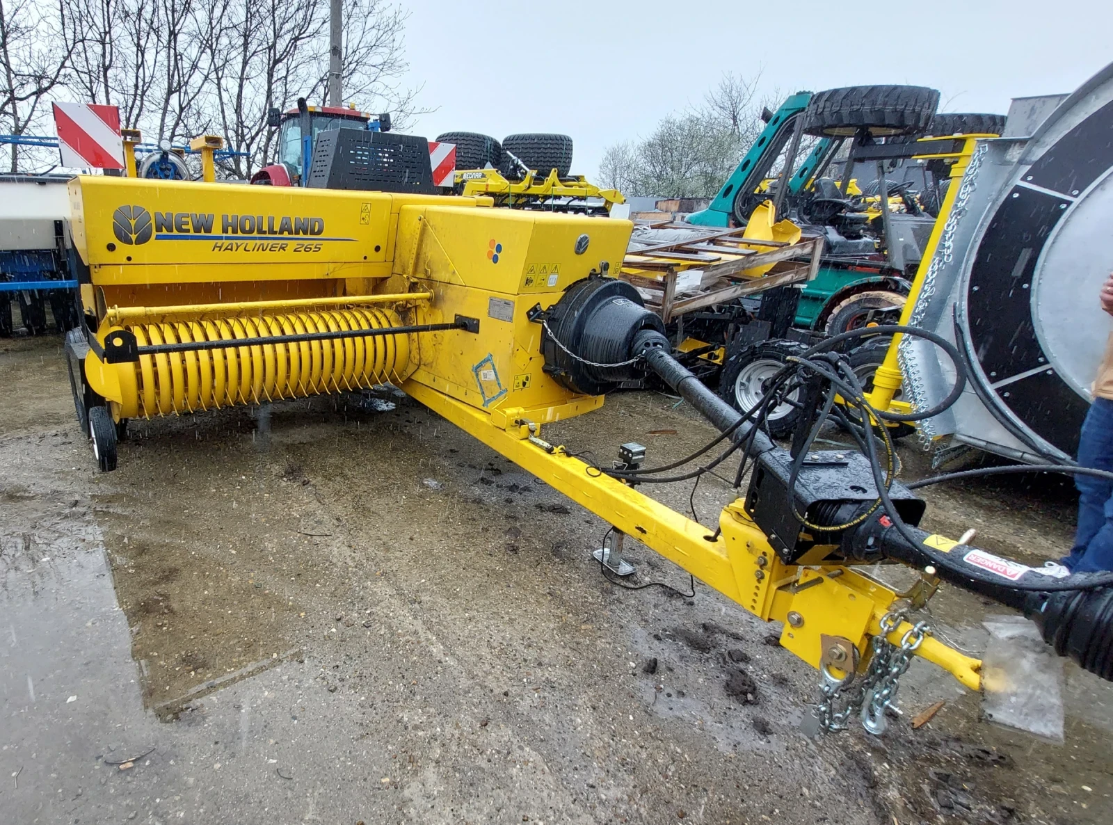 Балировачка New Holland 570 Hayliner 265 - изображение 2