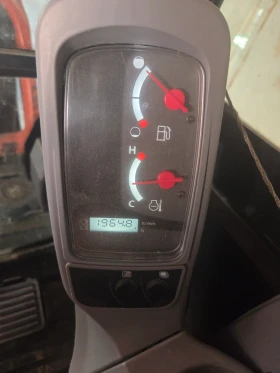 Багер Kubota 27, снимка 3