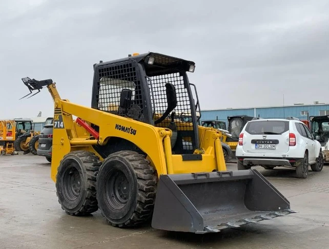 Мини челни товарачи Komatsu SK714 , снимка 5 - Индустриална техника - 47692169