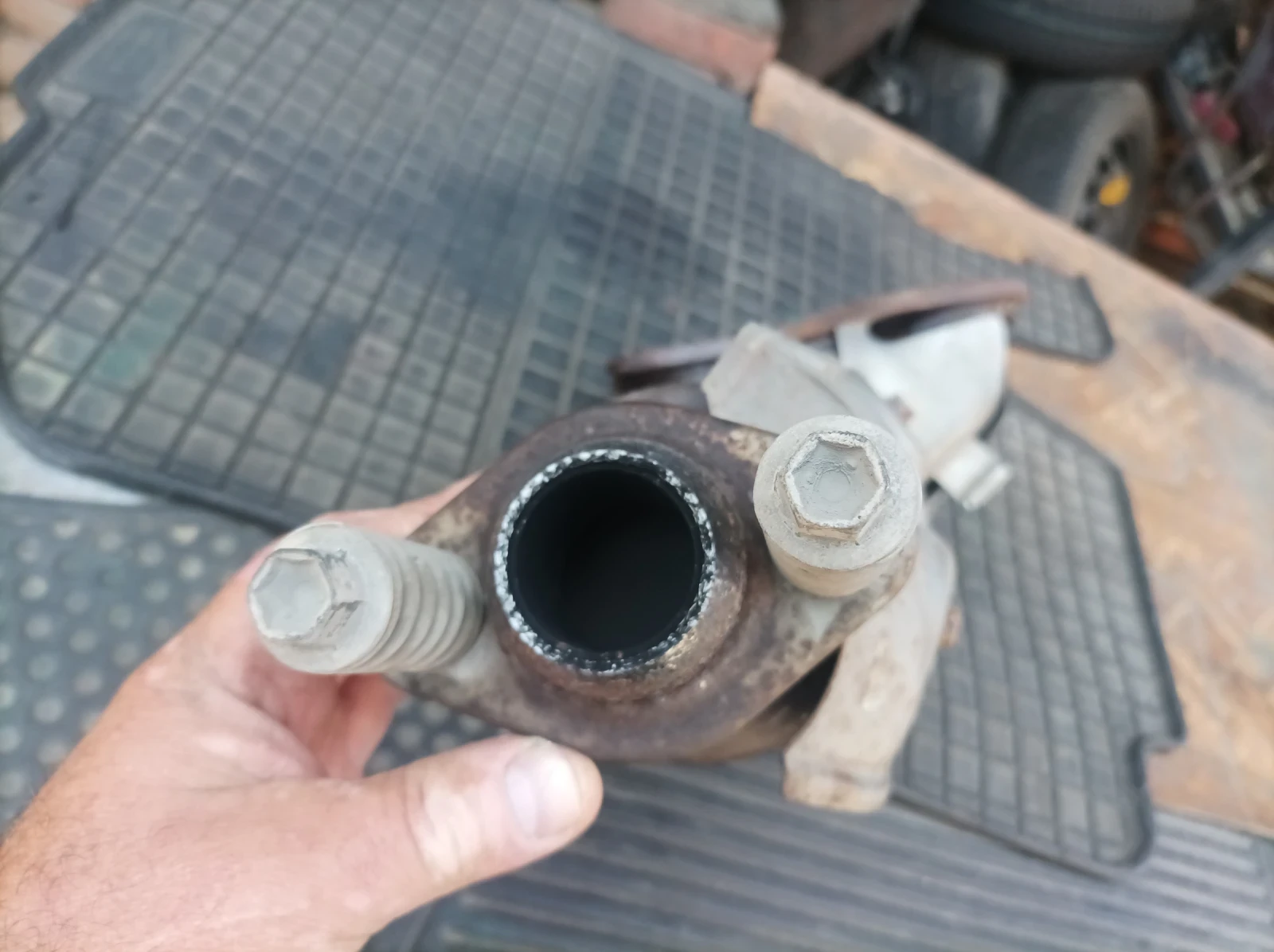     1.0 . 68 . 2009 . 1KR.  | Mobile.bg   8