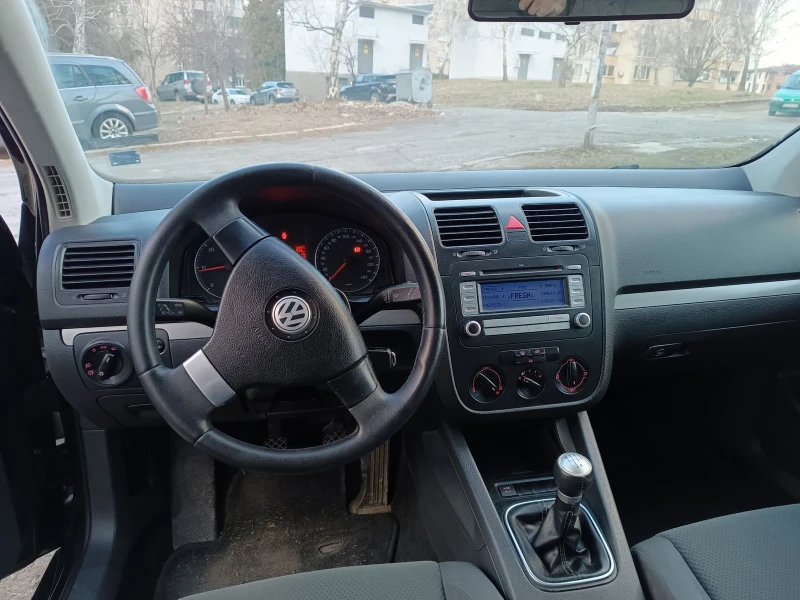 VW Golf 1.9tdi, снимка 9 - Автомобили и джипове - 49198477