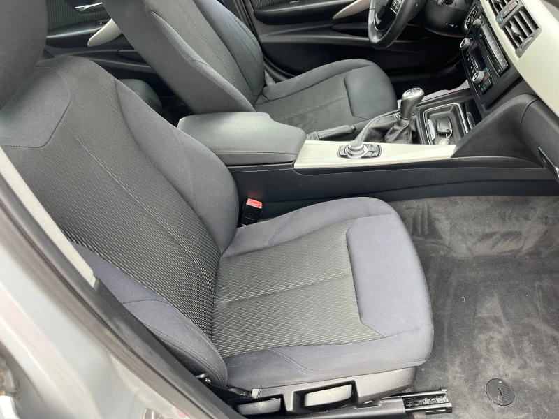 BMW 318 D, снимка 8 - Автомобили и джипове - 51770599