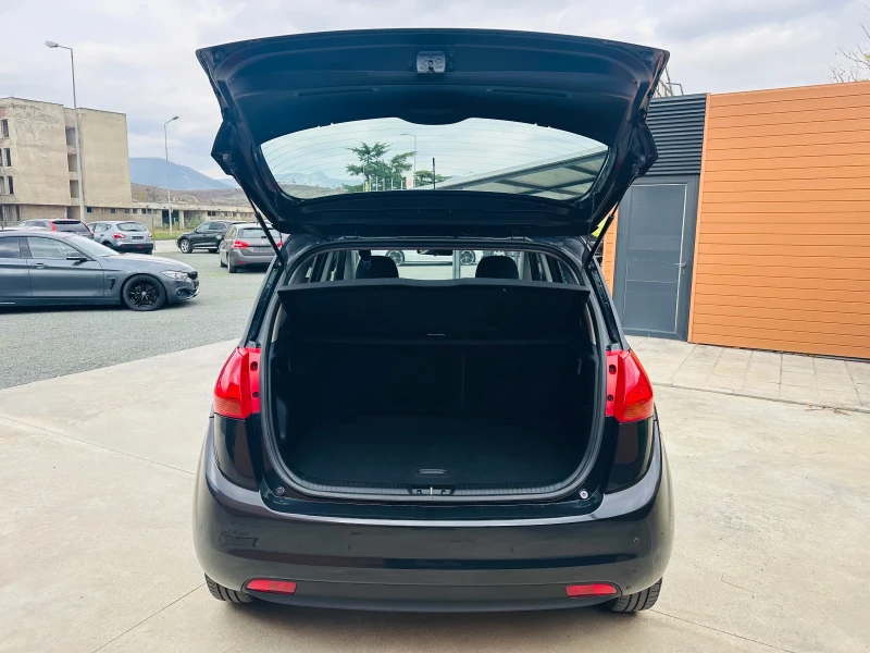 Kia Venga CRDI, снимка 14 - Автомобили и джипове - 52153962