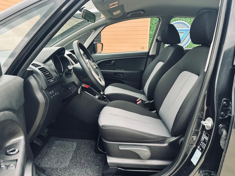 Kia Venga CRDI, снимка 9 - Автомобили и джипове - 52153962