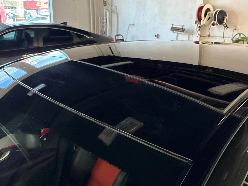 Mercedes-Benz C 63 AMG S * * CARFAX * * АВТО КРЕДИТ * * , снимка 5 - Автомобили и джипове - 52776391