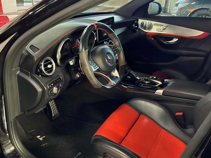 Mercedes-Benz C 63 AMG S * * CARFAX * * АВТО КРЕДИТ * * , снимка 9 - Автомобили и джипове - 52776391