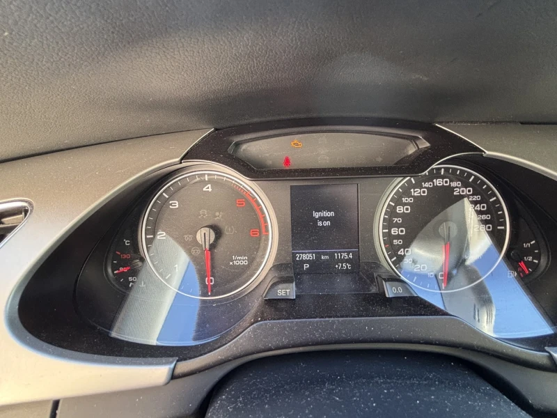 Audi A4, снимка 7 - Автомобили и джипове - 52931778