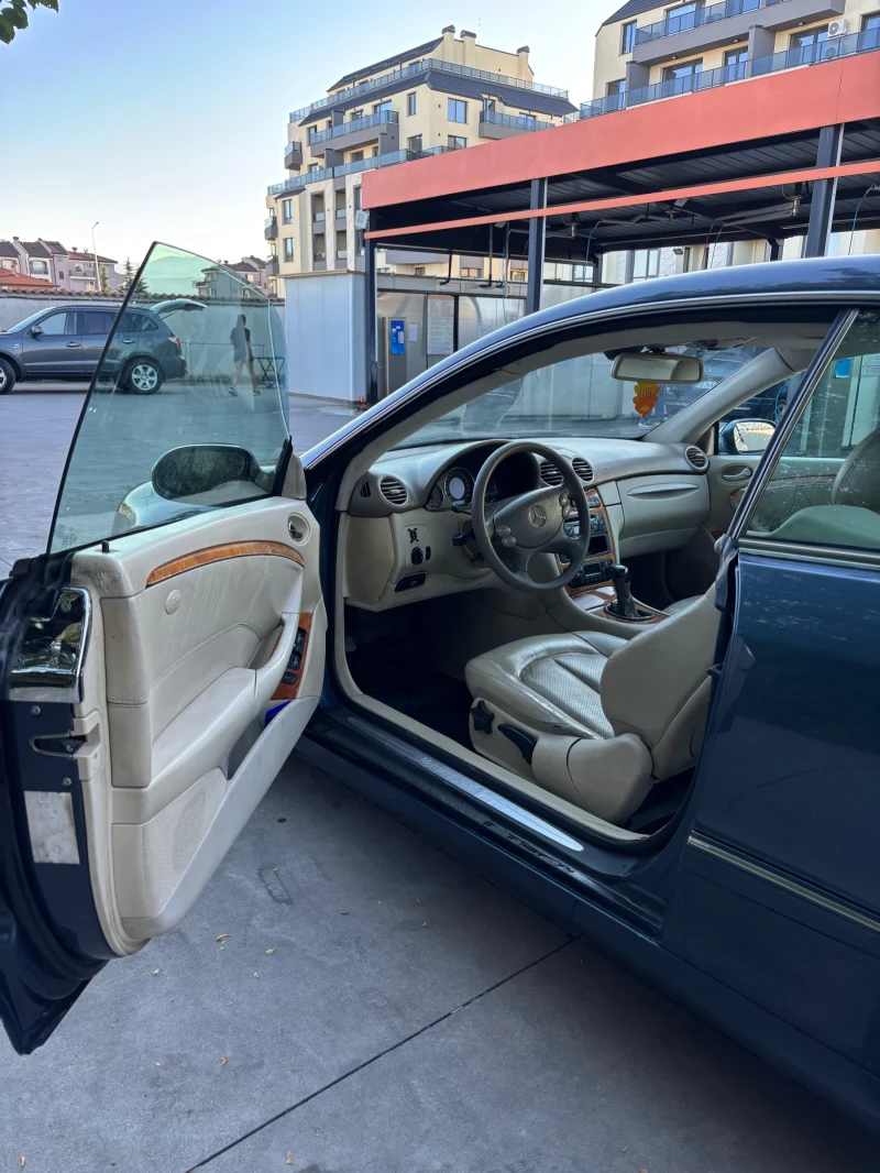 Mercedes-Benz CLK 270CDI, снимка 7 - Автомобили и джипове - 53192573
