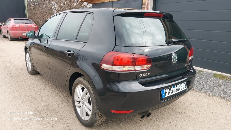 VW Golf 14i benzin, снимка 10 - Автомобили и джипове - 53452637