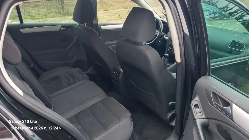 VW Golf 14i benzin, снимка 15 - Автомобили и джипове - 53452637