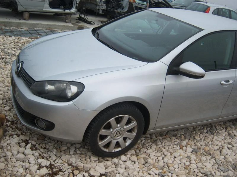 VW Golf 2 броя 1,6i 102кс , 1,4i 82 кс - изображение 3