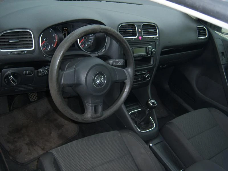 VW Golf 2 броя 1,6i 102кс , 1,4i 82 кс - изображение 5