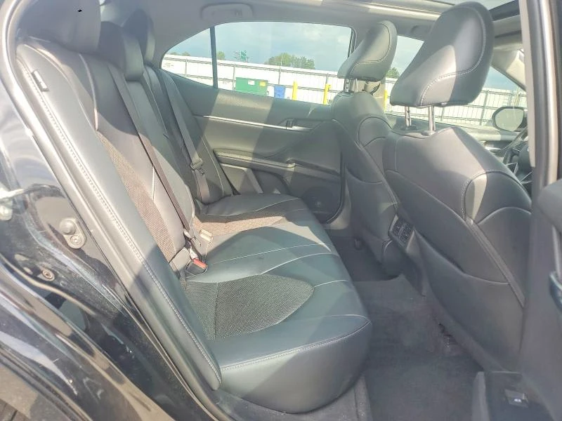 Toyota Camry, снимка 10 - Автомобили и джипове - 54856599
