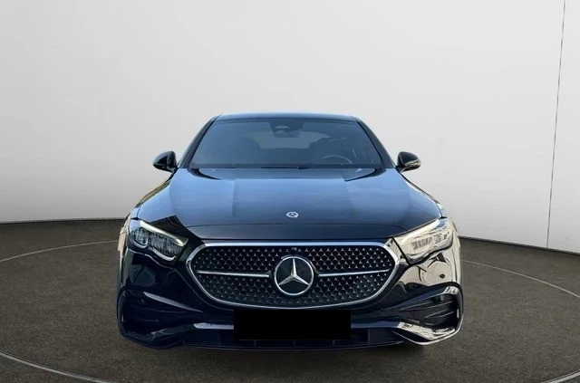 Mercedes-Benz E 300 e AMG PLUG-IN HYBRID NIGHT-PAKET CAMERA , снимка 3 - Автомобили и джипове - 56023930