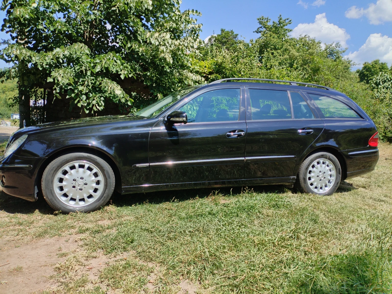 Mercedes-Benz E 220 Elegance - изображение 2