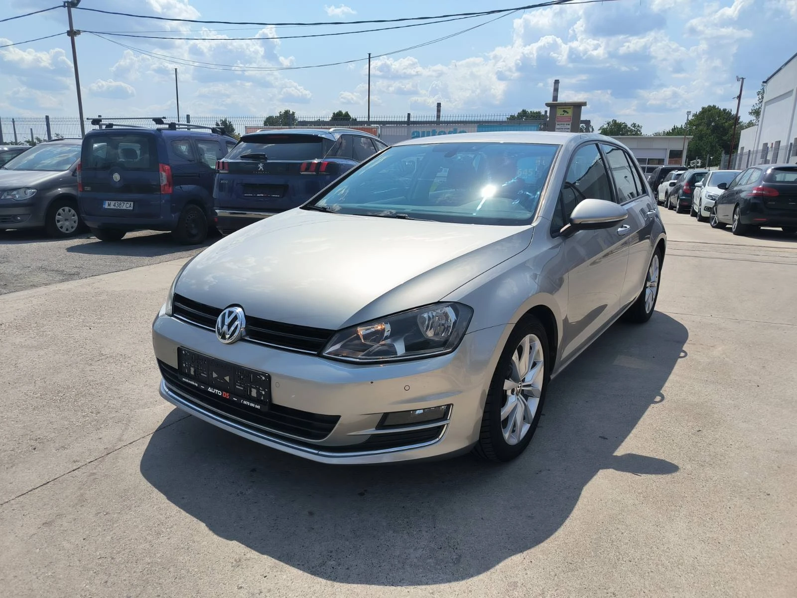 VW Golf 1.6d-Navi-Automat-Euro-5B - изображение 2