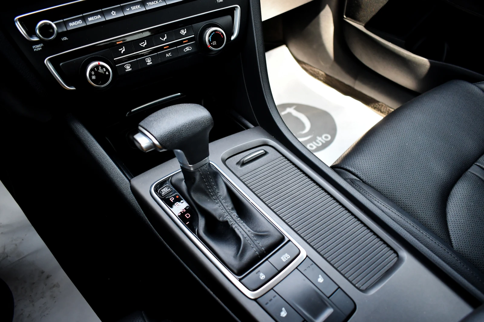 Kia K5 2.0 LPI | Mobile.bg   16