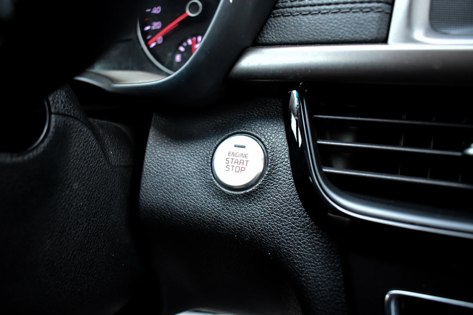 Kia K5 2.0 LPI | Mobile.bg   17