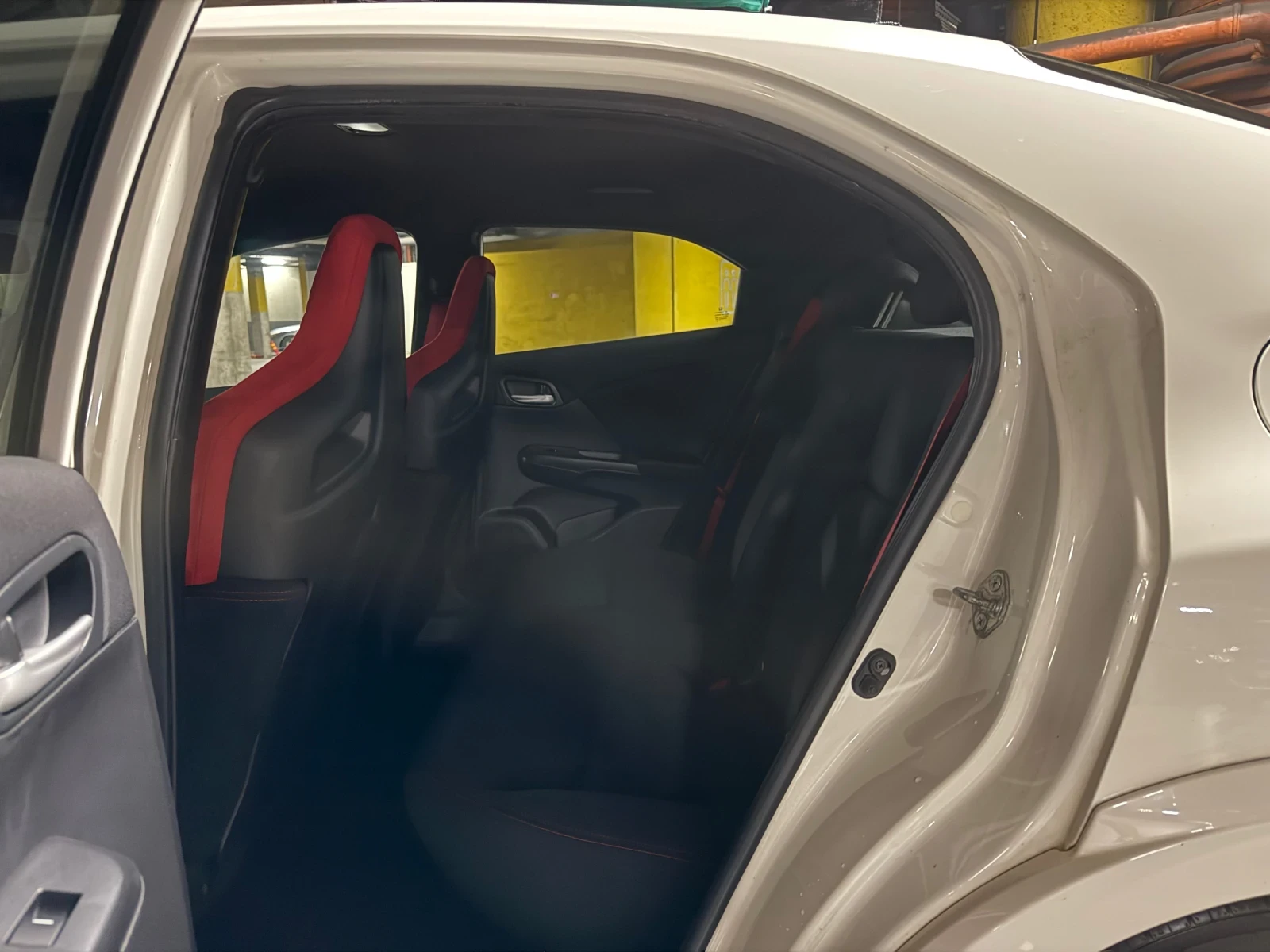 Honda Civic Type-R | Mobile.bg   13