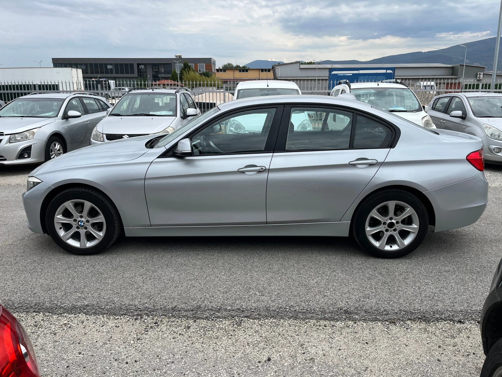 BMW 318 D - изображение 3