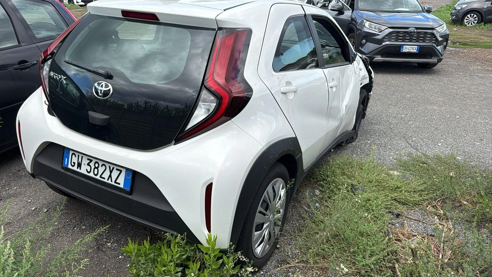 Toyota Aygo 1.0I AVTOMAT  AYGO X - изображение 4